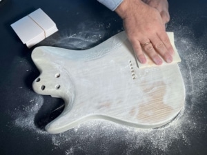 chiudere il poro della chitarra