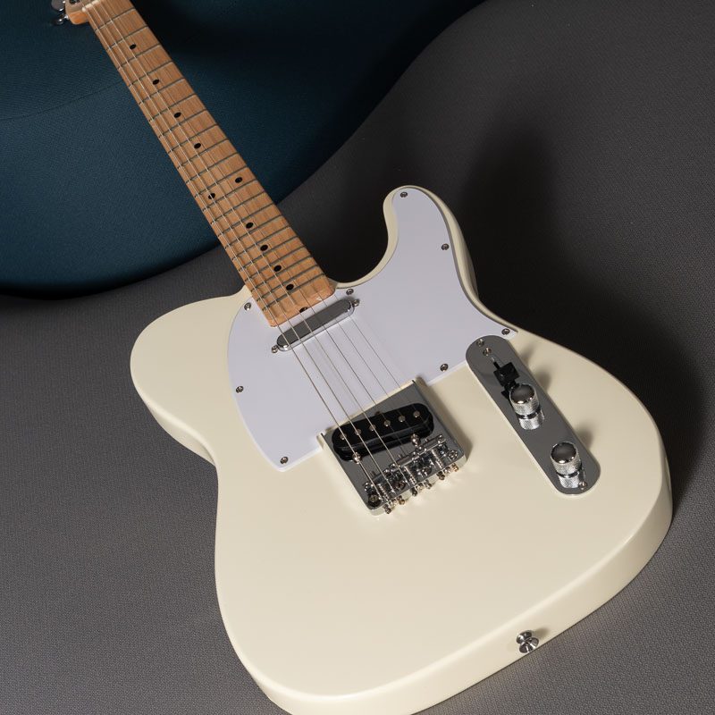 GUITARRA 6 AMBIENTE 1 vintage white color guitar